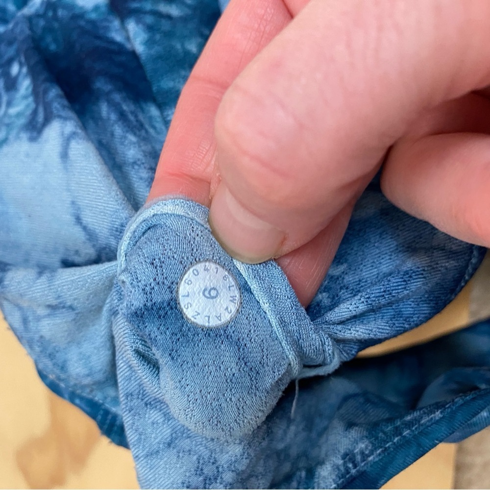 Lululemon Energy Bra Shibori - Picture 4 of 5